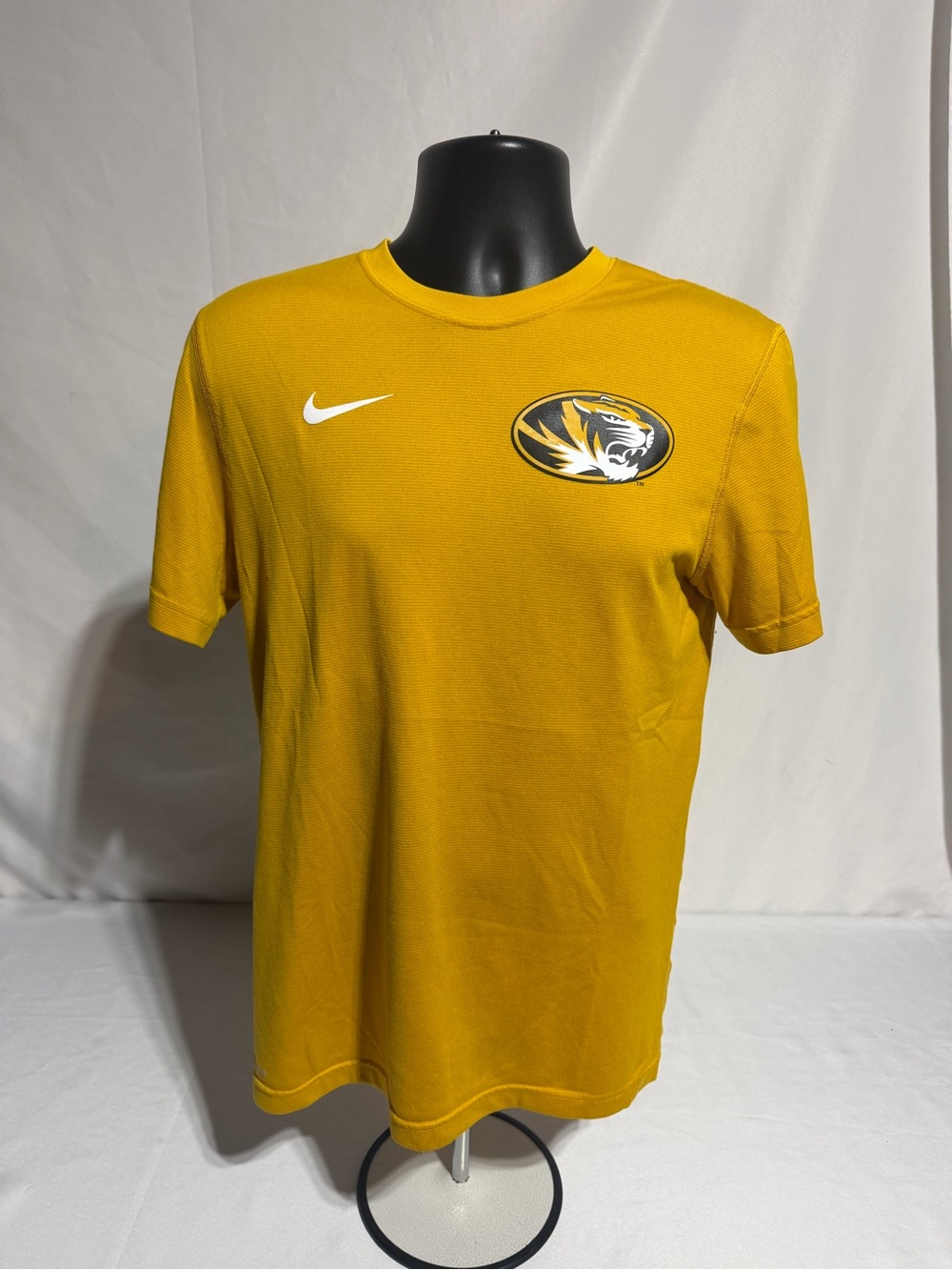 Nike Dri-Fit Missouri Mizzou Tigers T-Shirt Gold Yellow Crewneck Small